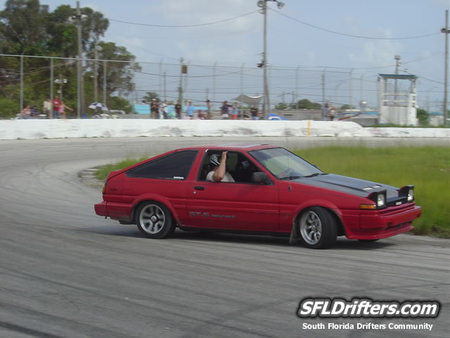 ae86redhatch1