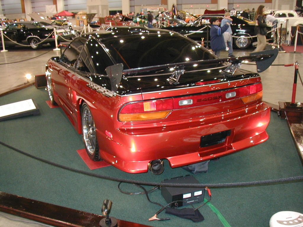 LR.jpg