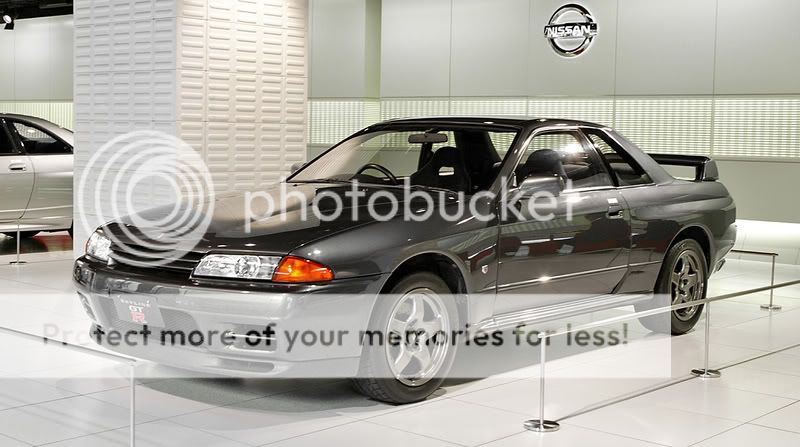 Nissan_Skyline_R32_GT-R_001.jpg