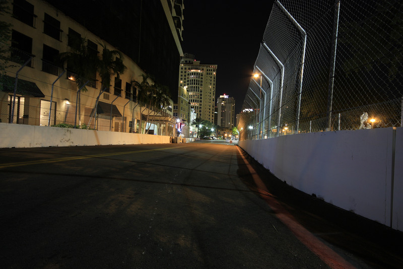 500103698_XpZW2-L.jpg