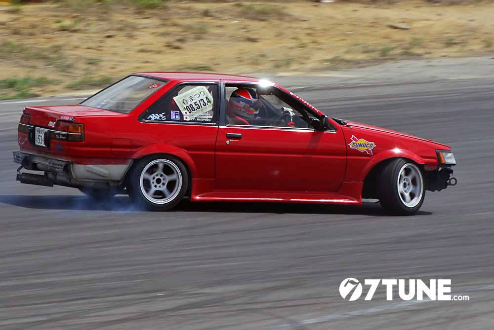 ebisu_drift_festival_ae86_toyota.jpg