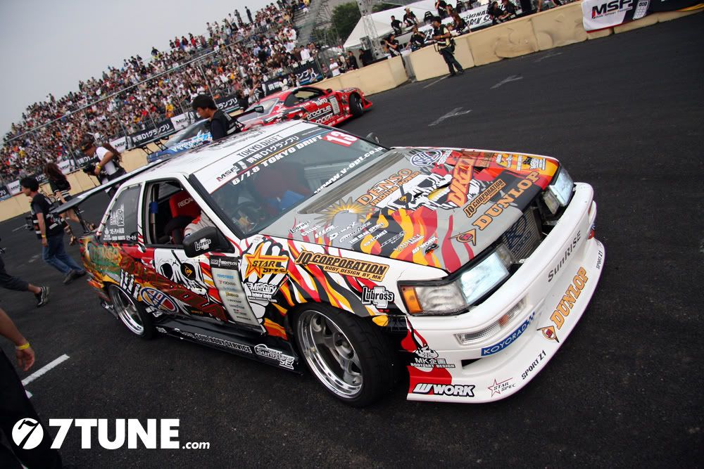 Tokyo_Drift_Odaiba_dunlop_ae86_2.jpg
